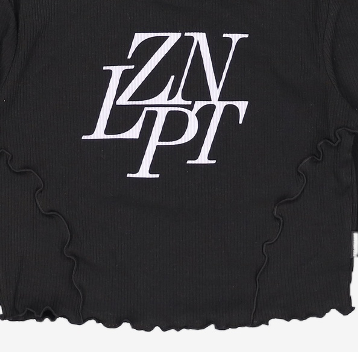 제로플래닛(ZEROPLANET) 엠블럼 그래픽 크롭 탑 [BLACK] S