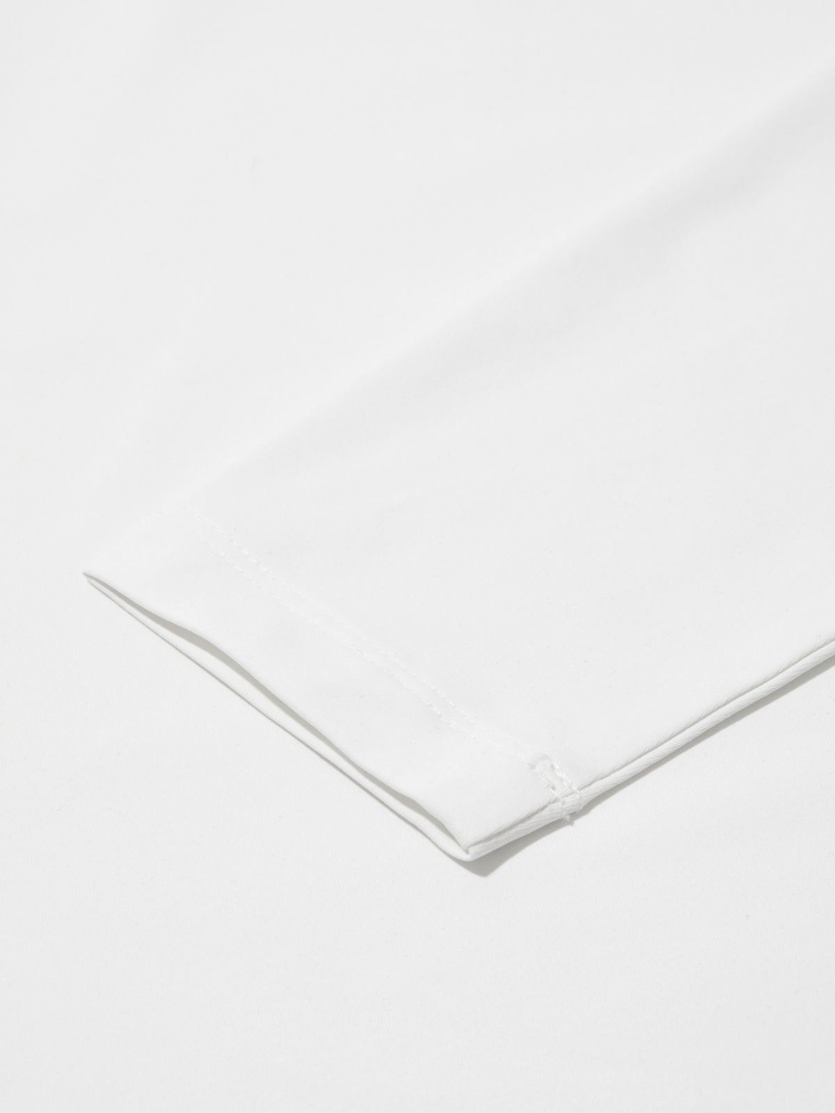 와이드앵글(WIDEANGLE) TO 에센셜 모크넥 베이스레이어 L_Off White