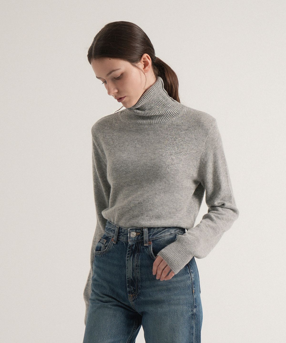 블레티(VLETI) Wool Turtleneck Sweater (Gray)