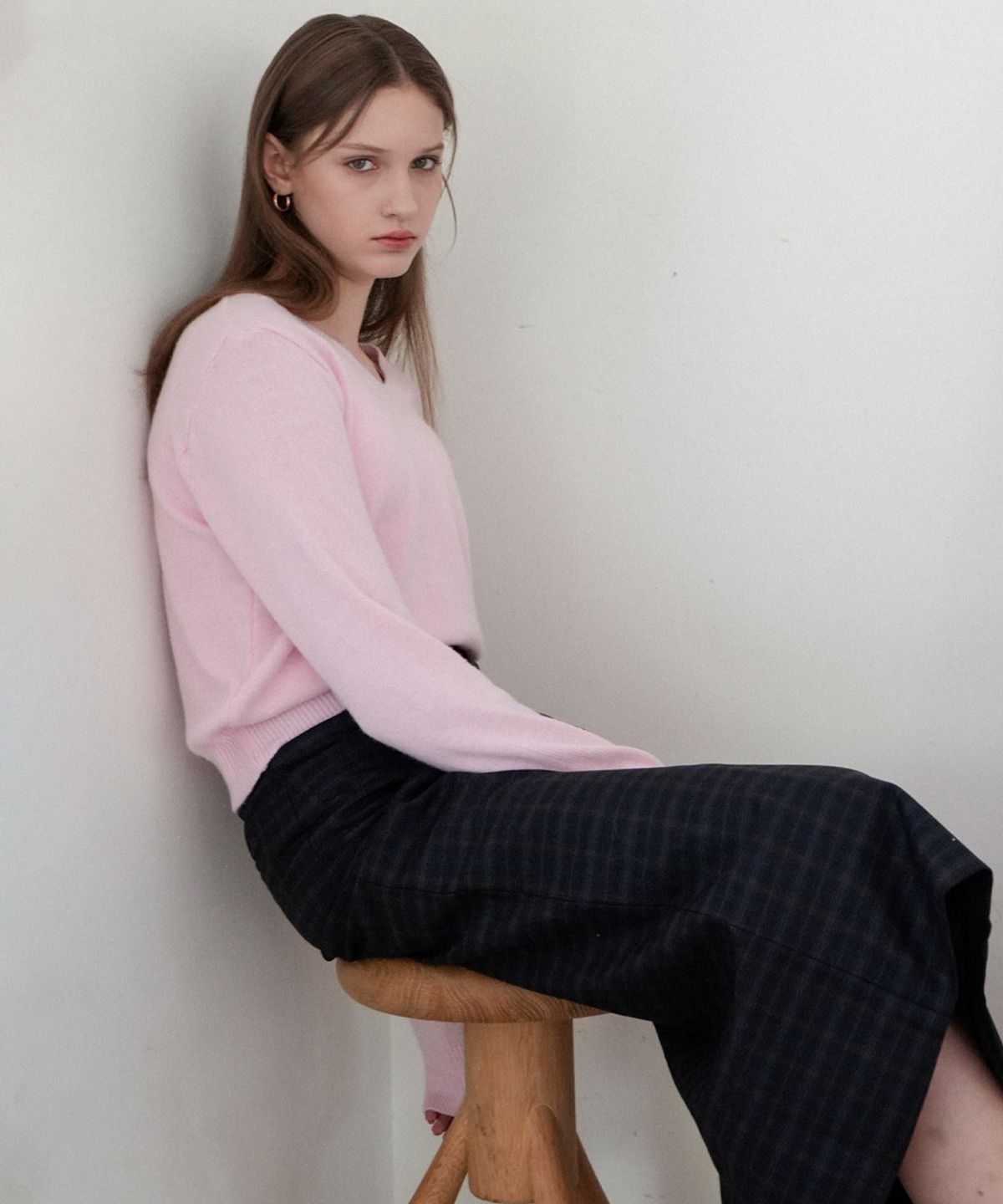 블레티(VLETI) Wool V-neck Knit (Pink)