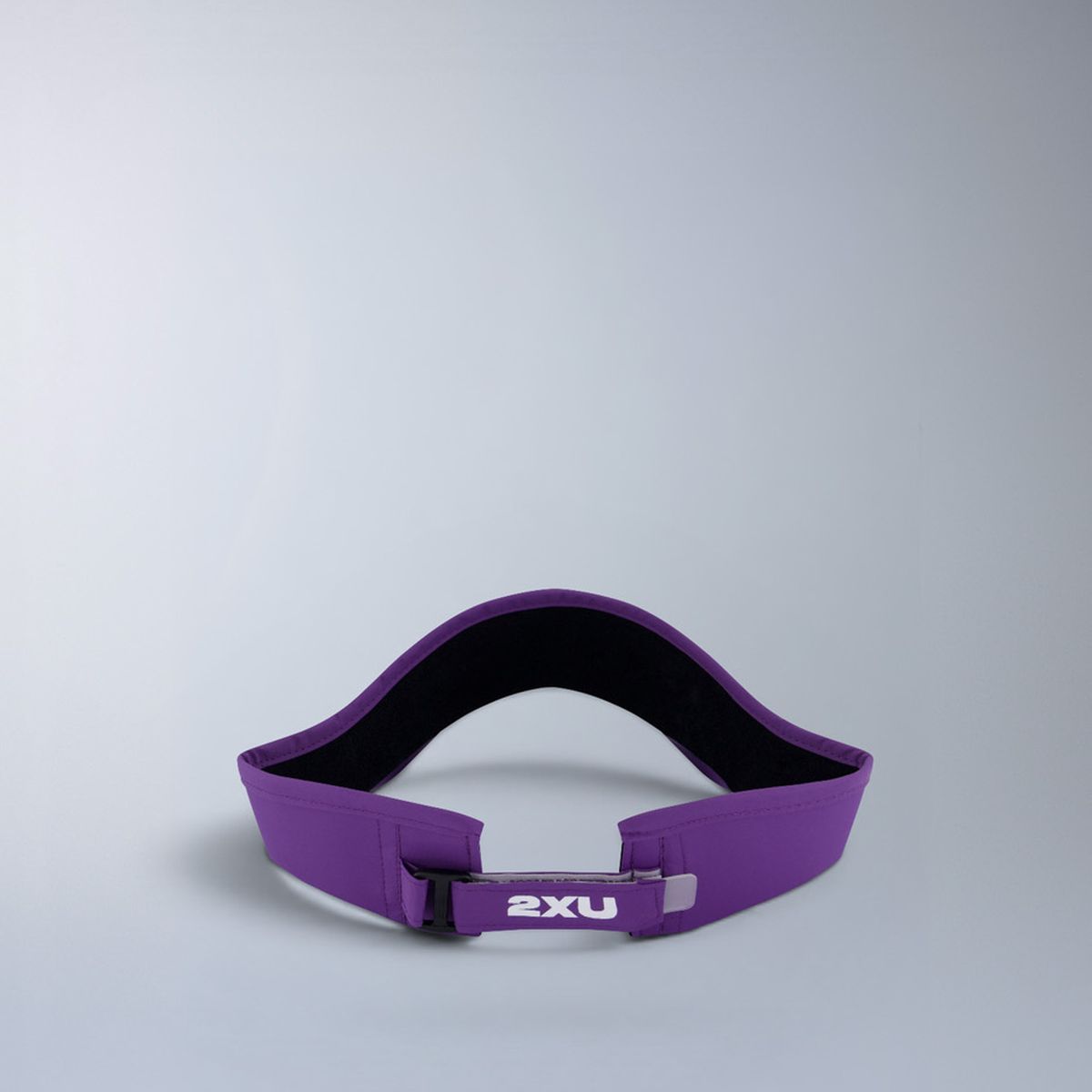 투타임즈유(2XU) (공용) 런 바이저_UQ5686FPFL-WHT