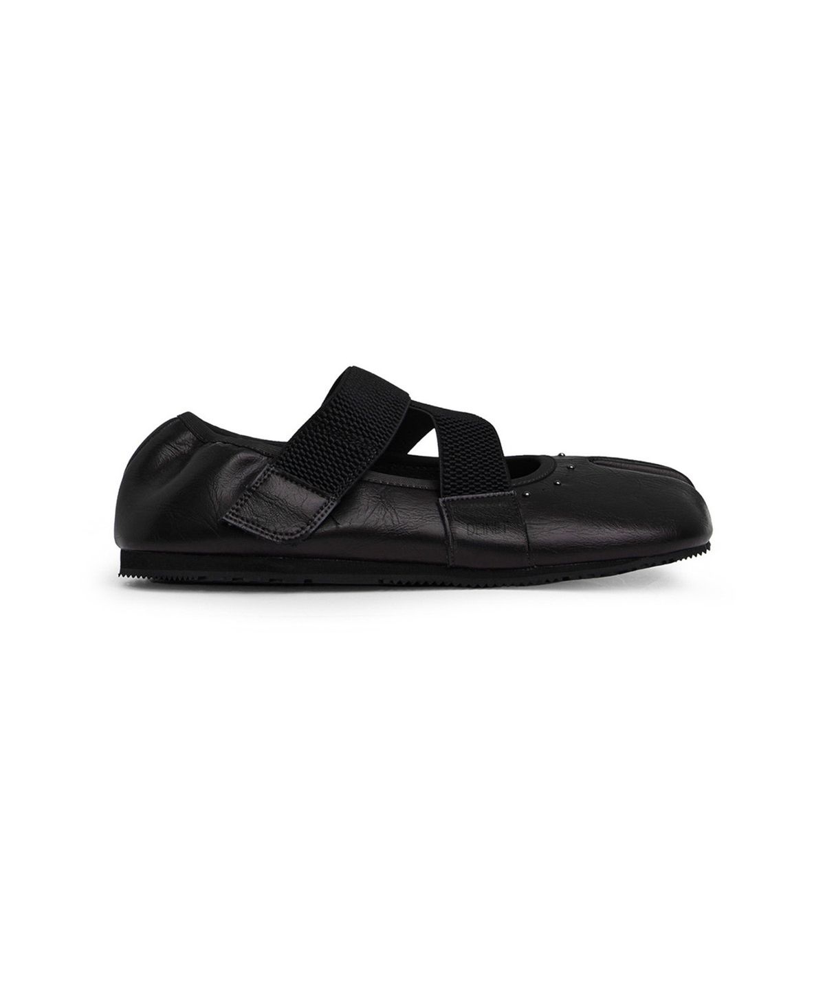 다이닛(DEINET) TABI POINT FLAT SHOES IN BLACK