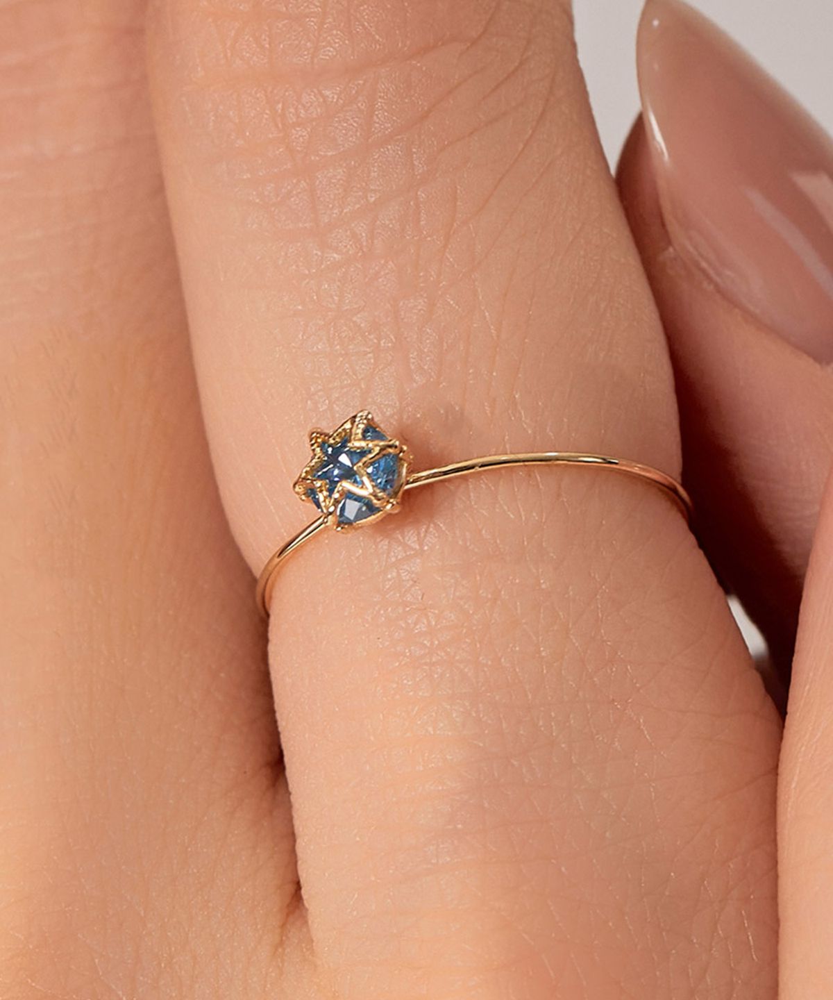 엘렌쥬얼리(HELENE JEWELRY) 14K 스카이 블루 큐빅 스타 미스 링 금 실 반지