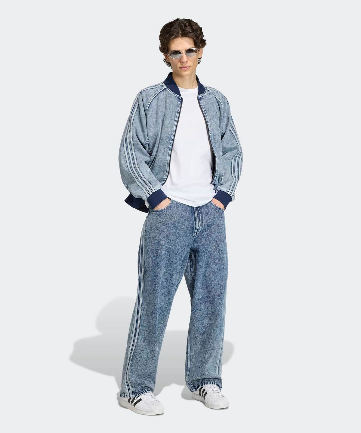 아디다스(ADIDAS) SST 스트레이트 레그 데님 진 - 라이트그레이데님 / KQ8853