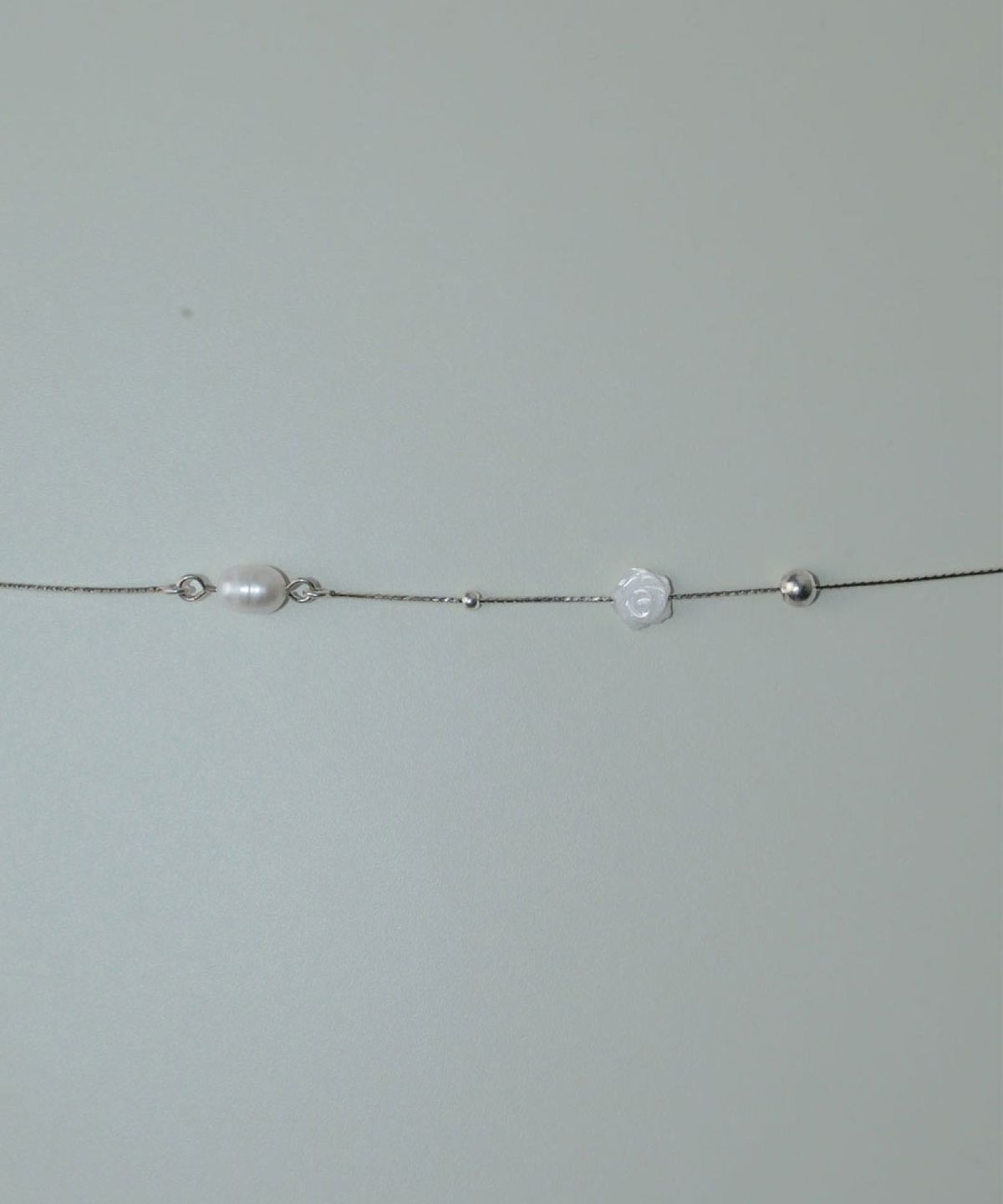 로아시(LOASI) rose petal trace necklace