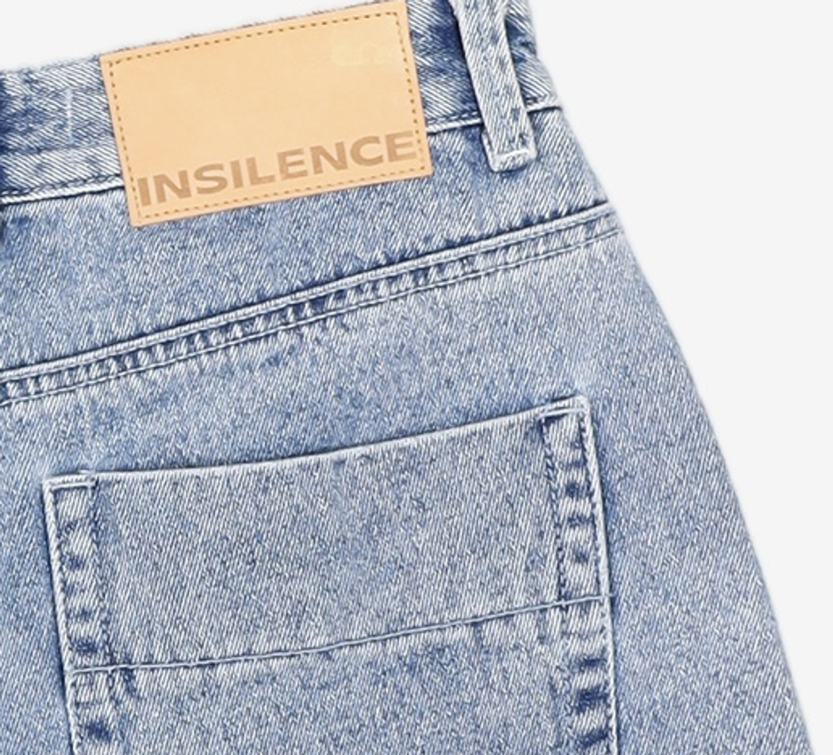 인사일런스(INSILENCE) 숏팬츠 M