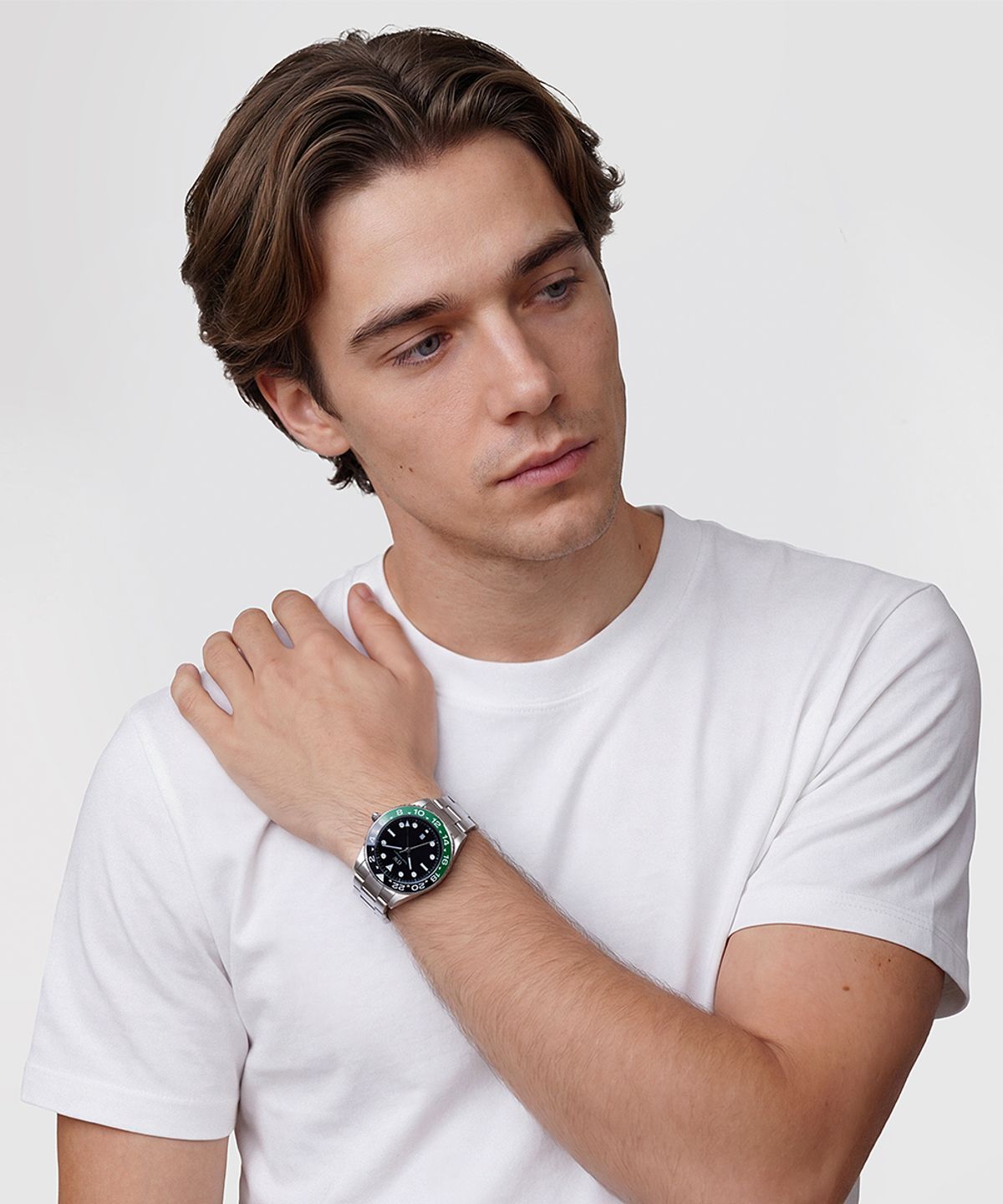 다니엘 웰링턴(DANIEL WELLINGTON) Iconic GMT Link 남자메탈시계 블랙/그린 세라믹 베젤