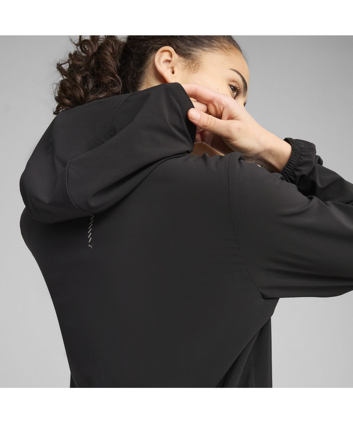 푸마(PUMA) 런 벨로시티 우븐 자켓 W RUN VELOCITY WOVEN JACKET W (52726501)