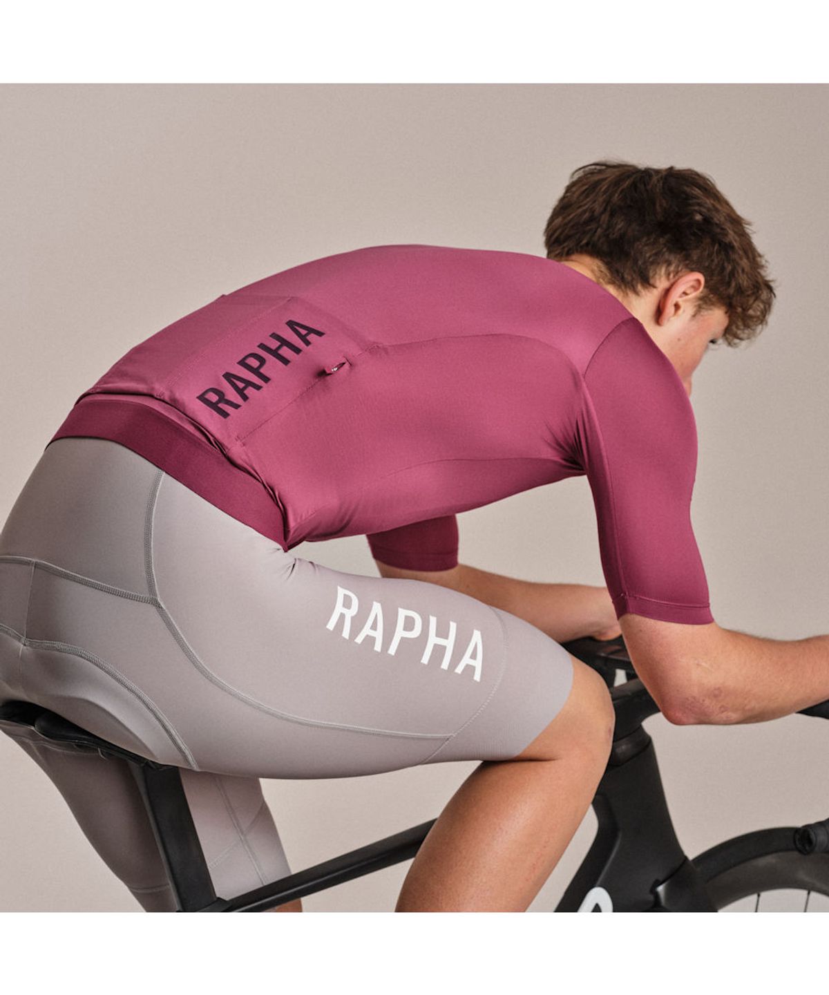 라파(RAPHA) 남성용 프로팀 트레이닝 져지 III - 라즈베리