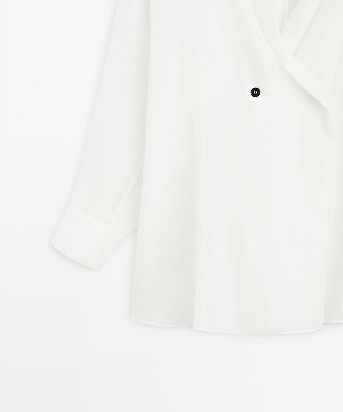 마시모두띠(MASSIMO DUTTI) 100% 실크 턱시도 스타일 플루이드 기모노