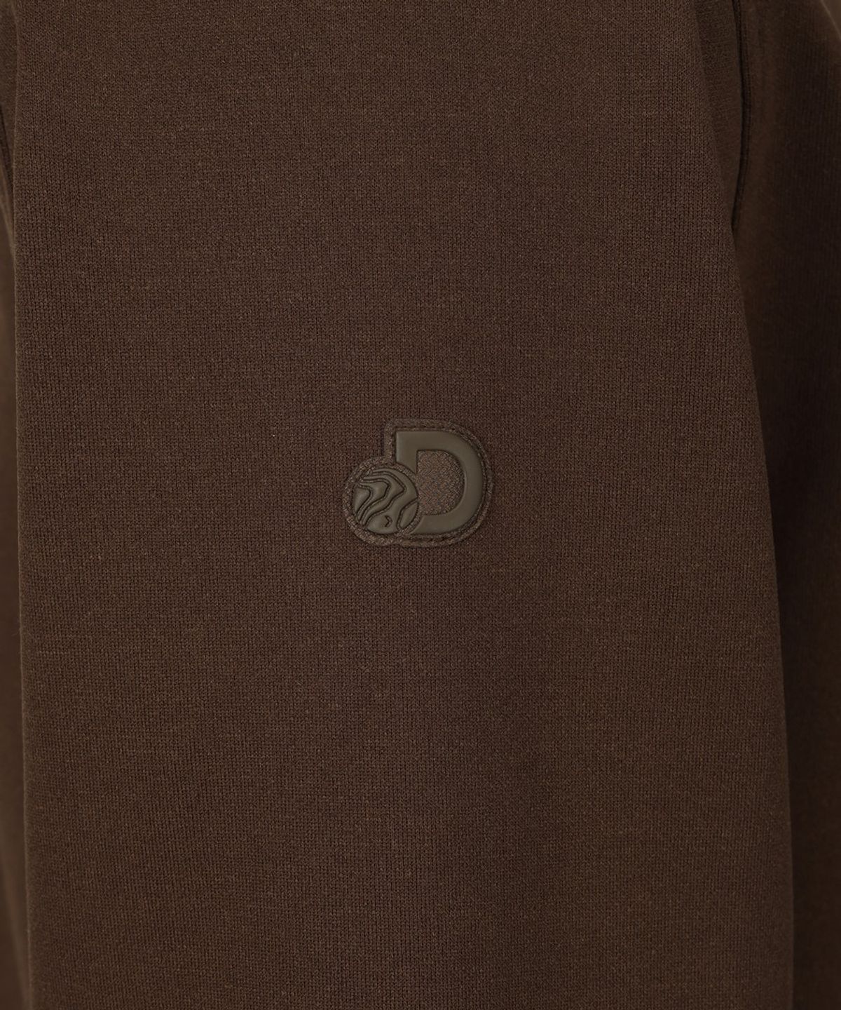 디스커버리 익스페디션(DISCOVERY EXPEDITION) 에센셜 로건 맨투맨 (Brown)
