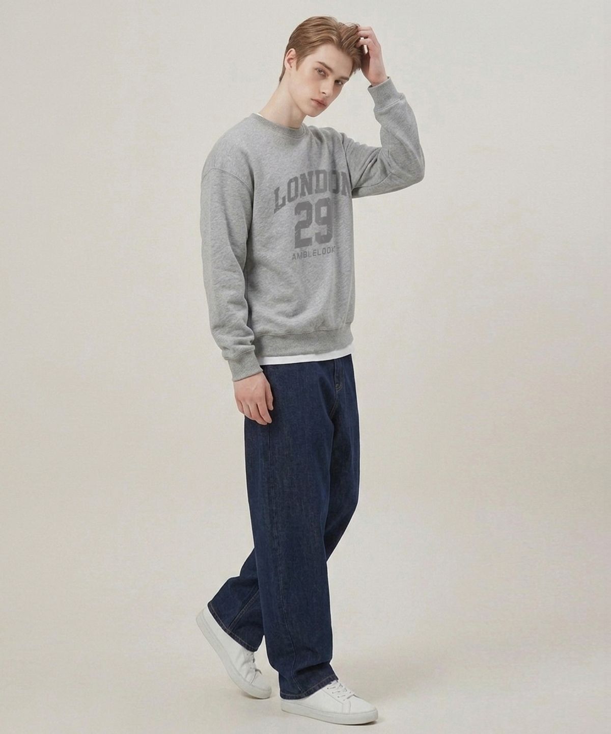 엠블룩(AMBLELOOK) 레귤러 스웨트셔츠 런던29 (3color)