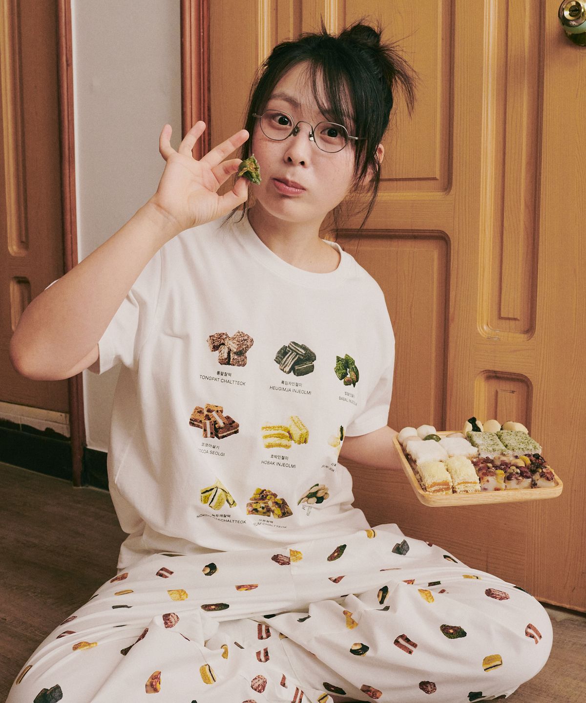오끼뜨(OGGITT) (uni)떡과사전 반소매 티셔츠