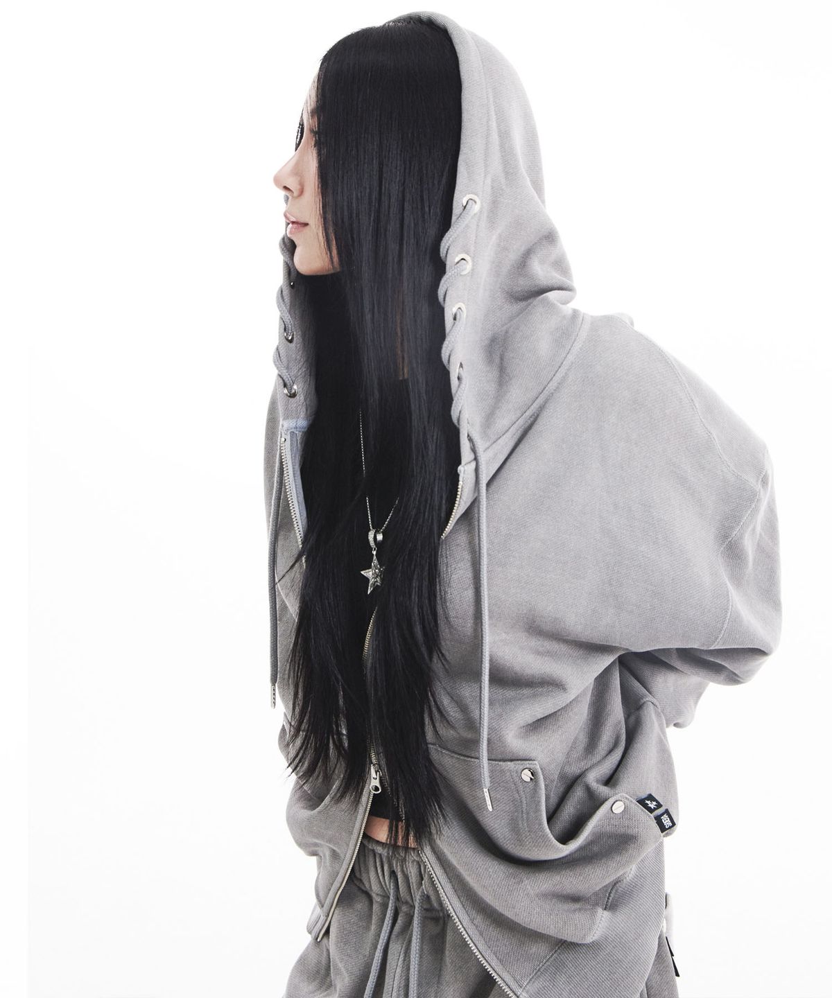 시데라(SIDERA) Eyelets Stone Hotfix Hoodie [Unisex/Gray]