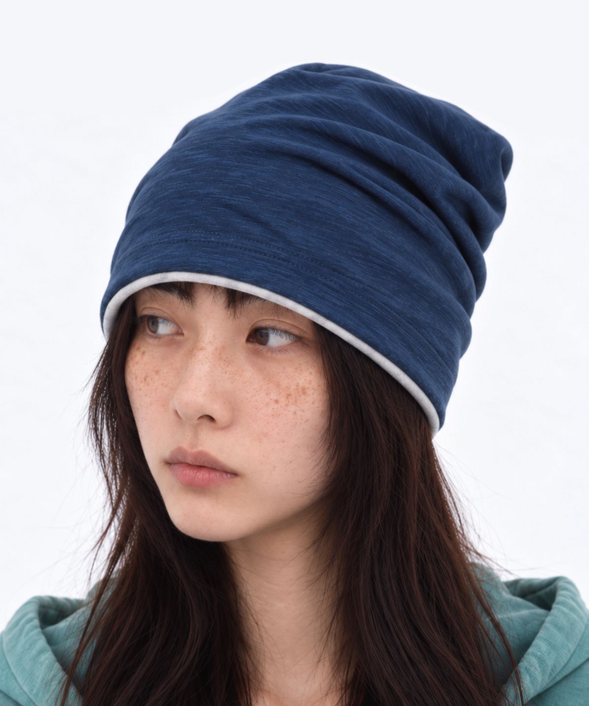 언더컨트롤(UNDERCONTROL) 쿨 투톤 배색 코튼 롱 루즈핏 모자 BEANIE / LAYERED SLUB / BLUE