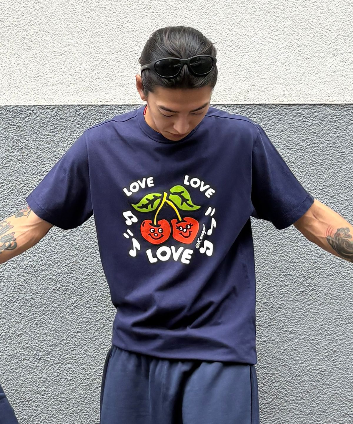 겐조(KENZO) 남성 CVD 겐조 러브스 클래식 티셔츠_K266AMTC05DBX