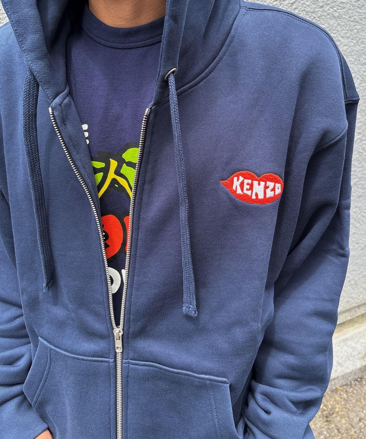 겐조(KENZO) 남성 CVD 겐조 러브스 클래식 집 업 후디_K266AMWC01DBX
