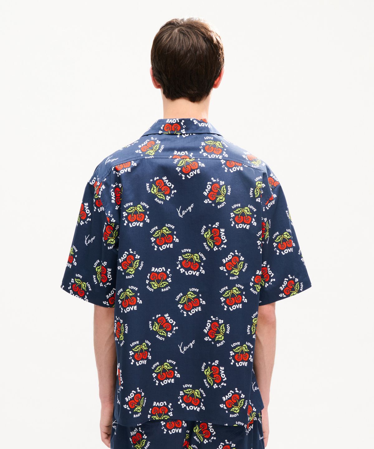겐조(KENZO) 남성 CVD 겐조 러브스 하와이안 숏 슬리브 셔츠_K266AMIC01DBX