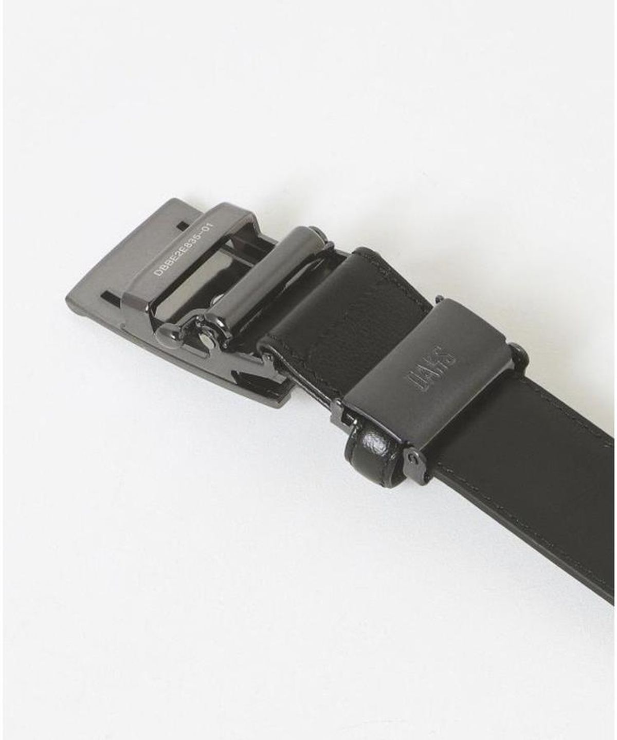 닥스 남성 액세서리(DAKS MEN'S ACCESSORIES) 닥스 블랙 무광버클 소가죽 자동벨트 DBBE6F835BK