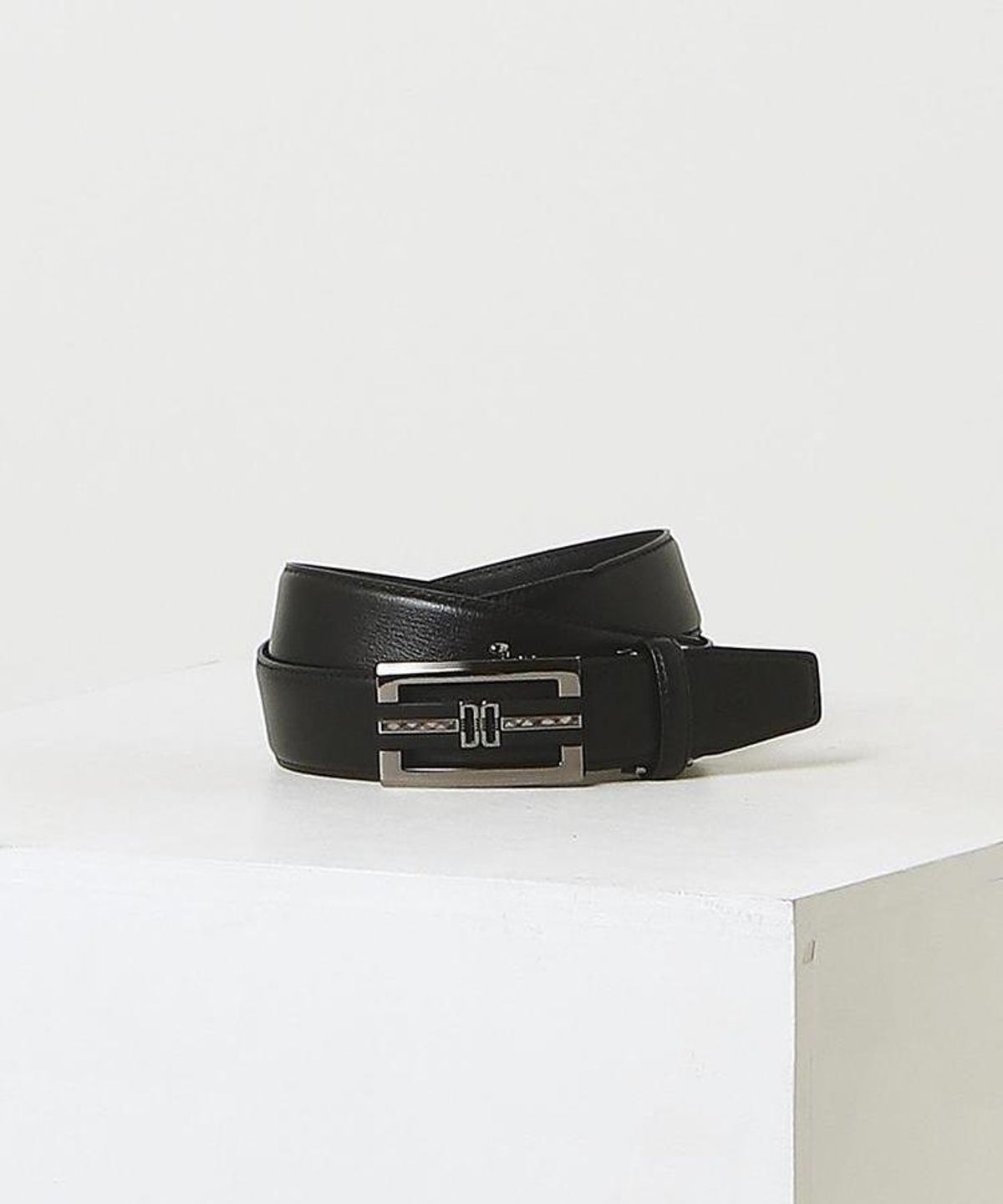 닥스 남성 액세서리(DAKS MEN'S ACCESSORIES) 블랙 원 체크라인 버클 소가죽 자동벨트 DBBE6F351BK