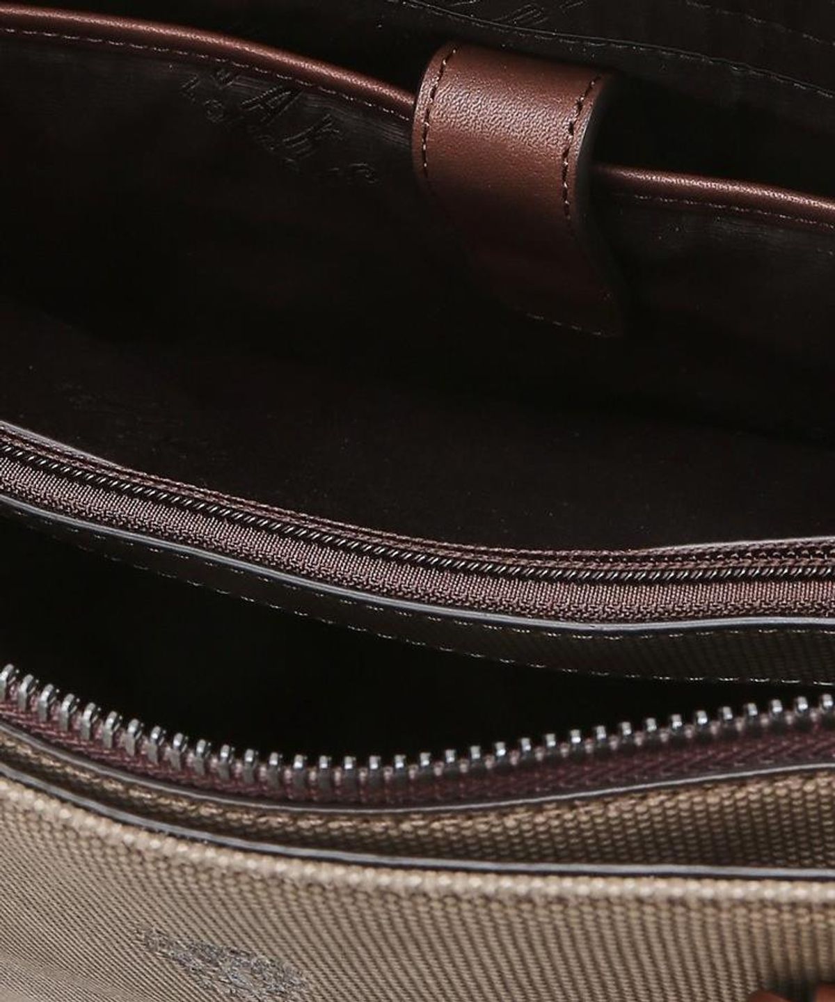 닥스 남성 액세서리(DAKS MEN'S ACCESSORIES) 베이지 투톤 캔버스 서류가방 DBBA6F083I3