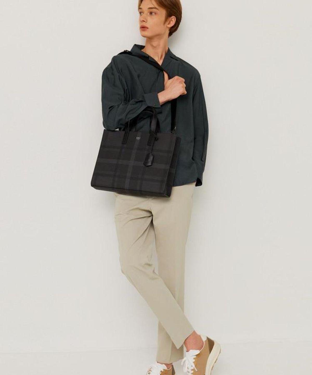 닥스 남성 액세서리(DAKS MEN'S ACCESSORIES) (DAKS ESSENTIAL) 블랙 타탄체크 서류가방 DBBA6FE63BK