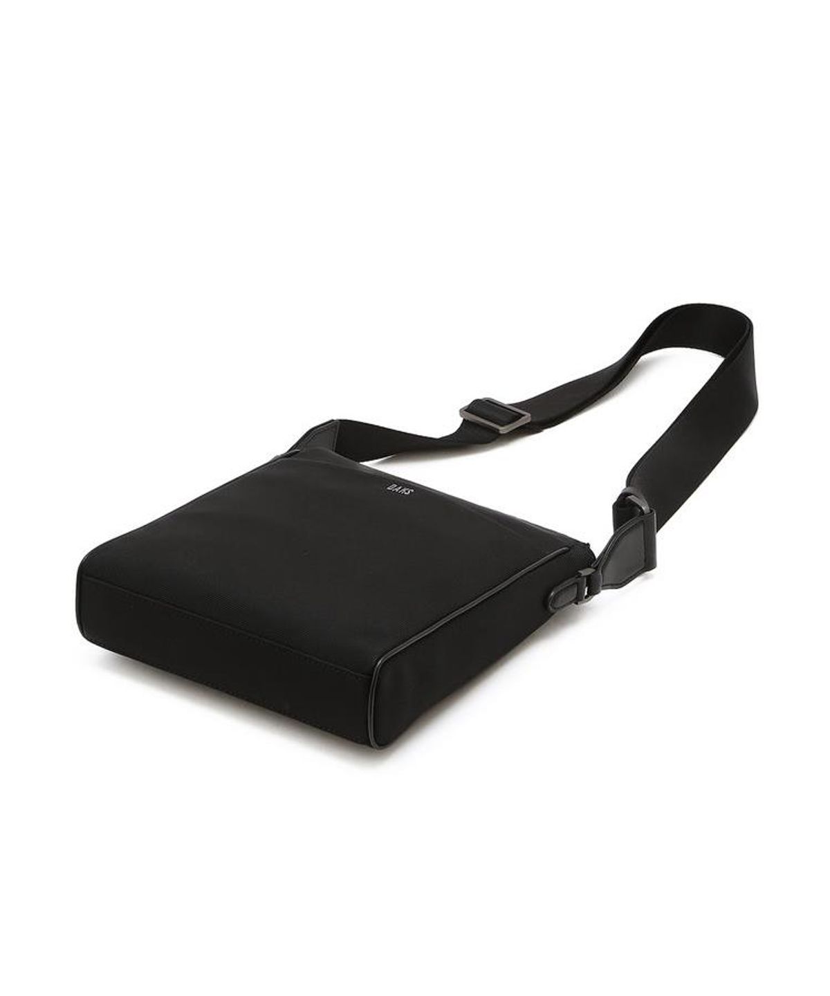닥스 남성 액세서리(DAKS MEN'S ACCESSORIES) 블랙 로고장식 나일론 크로스백 DBBA6FE04BK