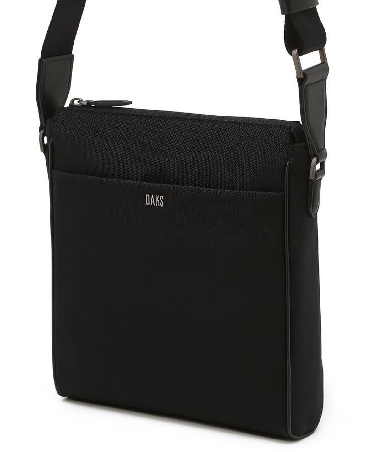 닥스 남성 액세서리(DAKS MEN'S ACCESSORIES) 블랙 로고장식 나일론 크로스백 DBBA6FE04BK