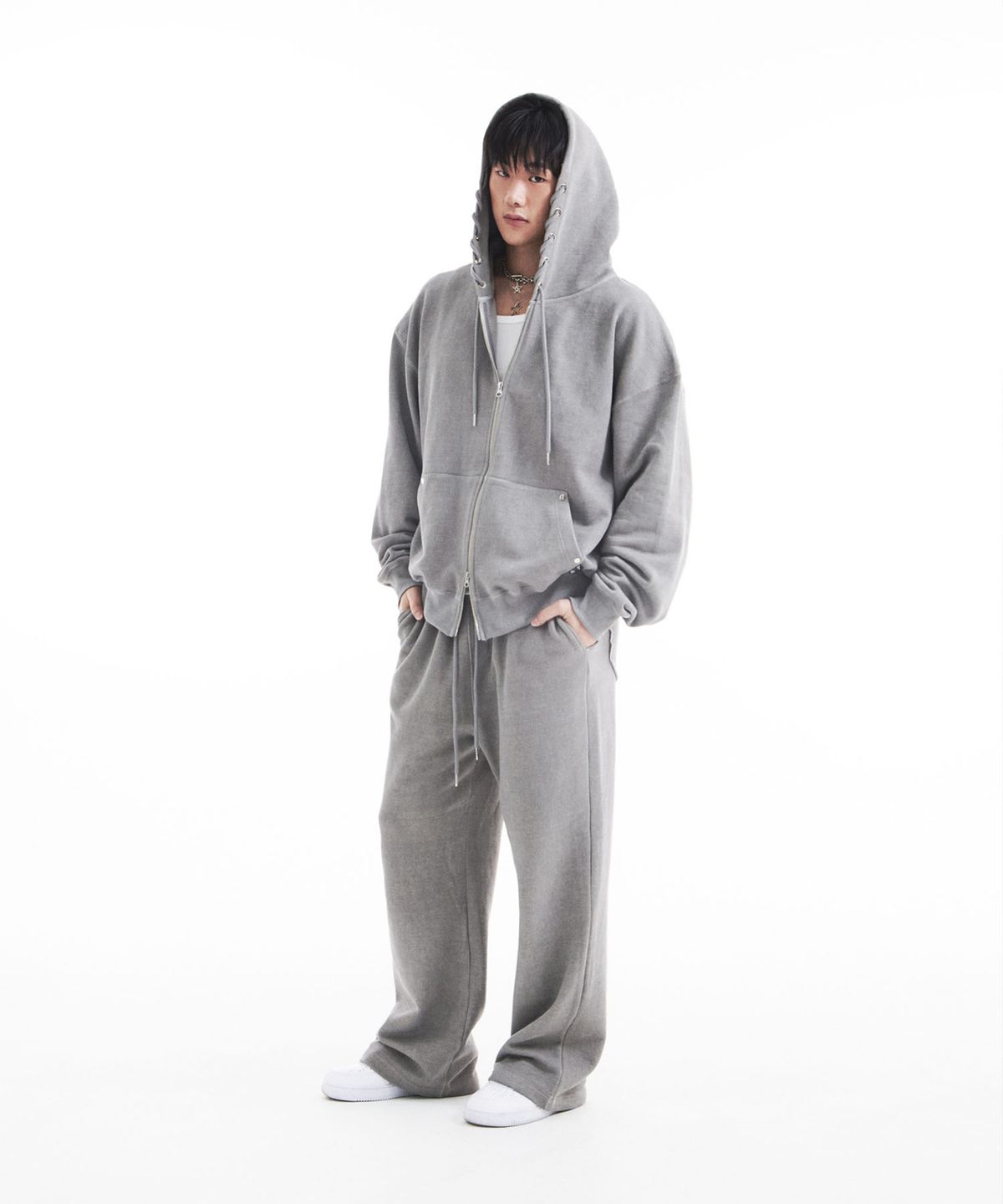 시데라(SIDERA) Eyelets Stone Hotfix Pants [Unisex/Gray]