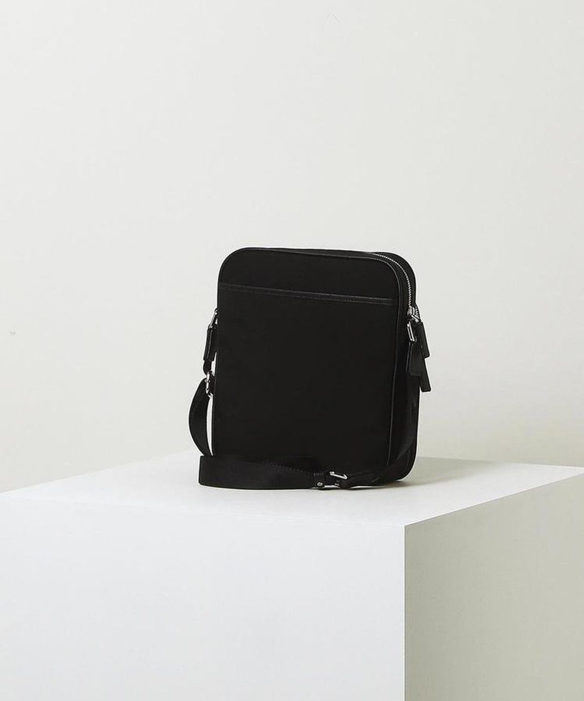 닥스 남성 액세서리(DAKS MEN'S ACCESSORIES) 블랙 그리드패턴 가죽배색 나일론 DBBA6F275BK
