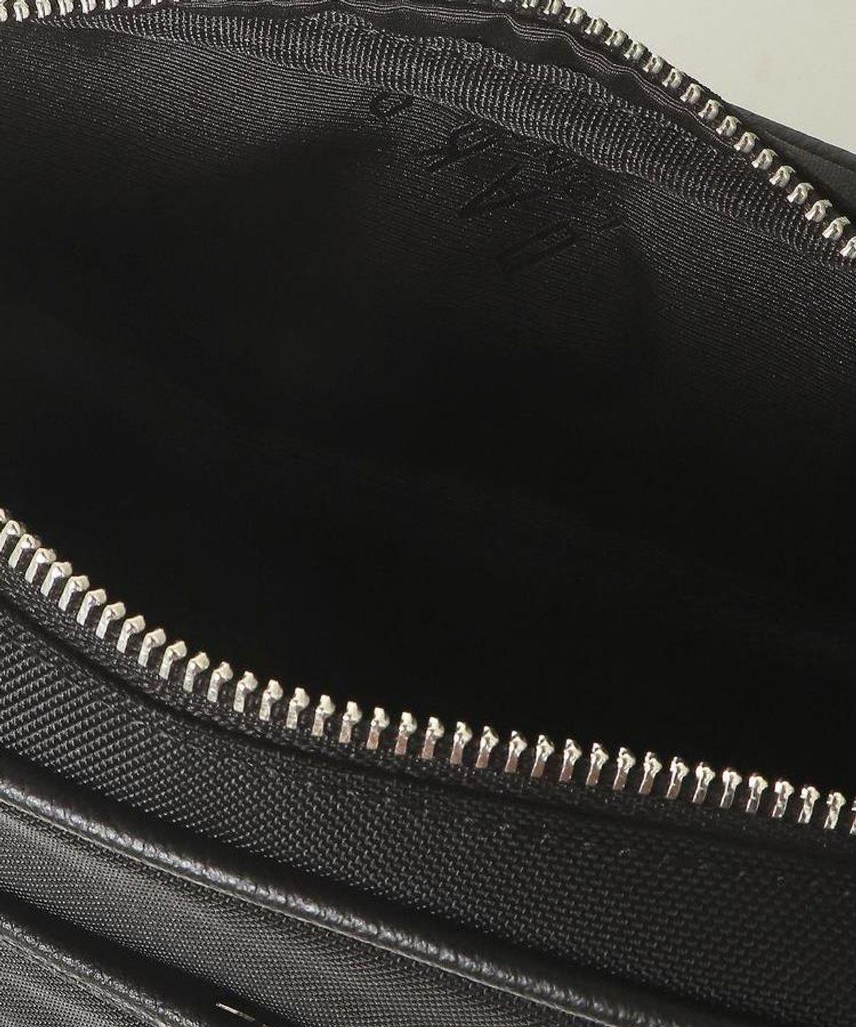 닥스 남성 액세서리(DAKS MEN'S ACCESSORIES) 블랙 그리드패턴 가죽배색 나일론 DBBA6F275BK