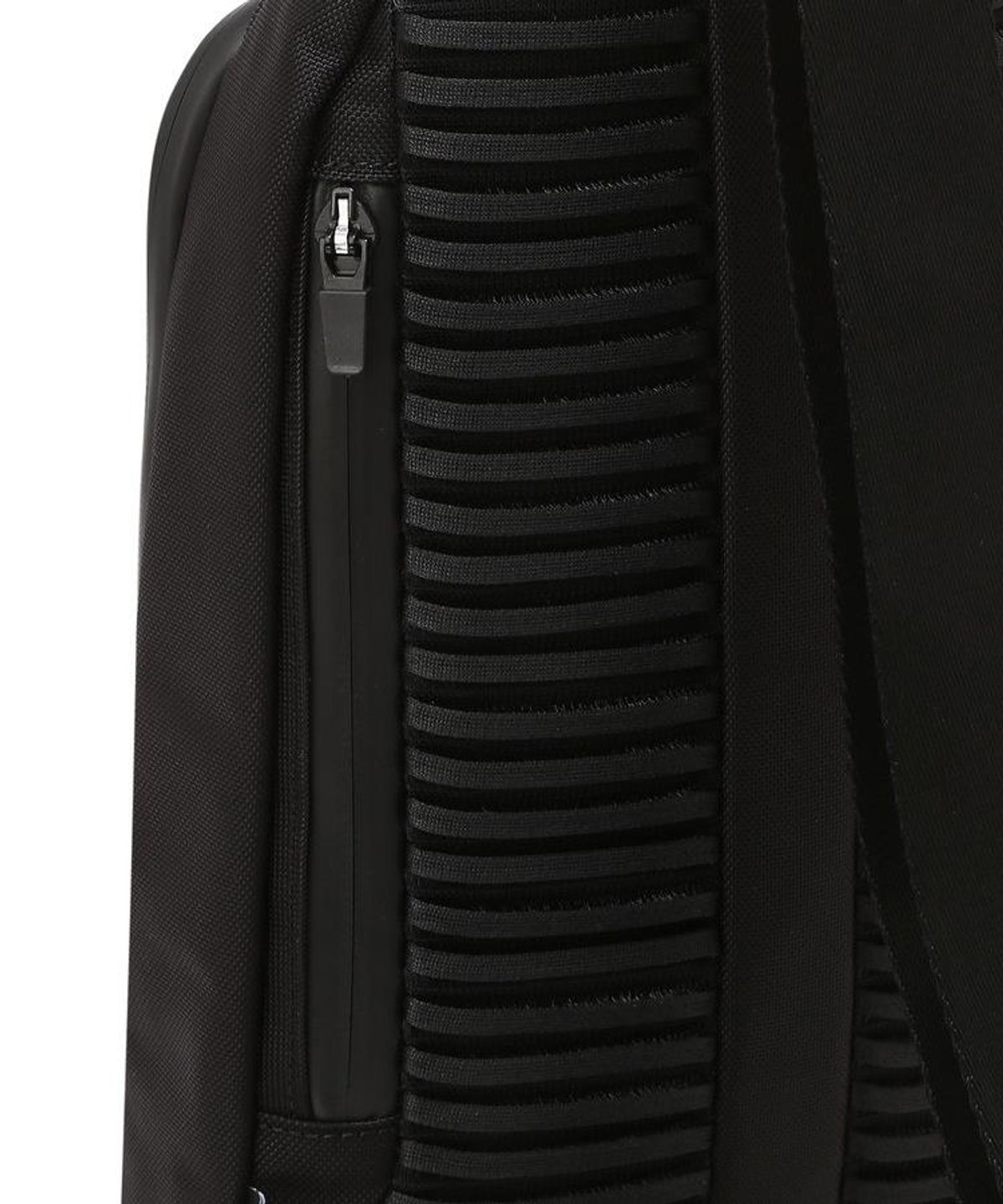 닥스 남성 액세서리(DAKS MEN'S ACCESSORIES) 블랙 음각로고 나일론 백 DBBA6F777BK