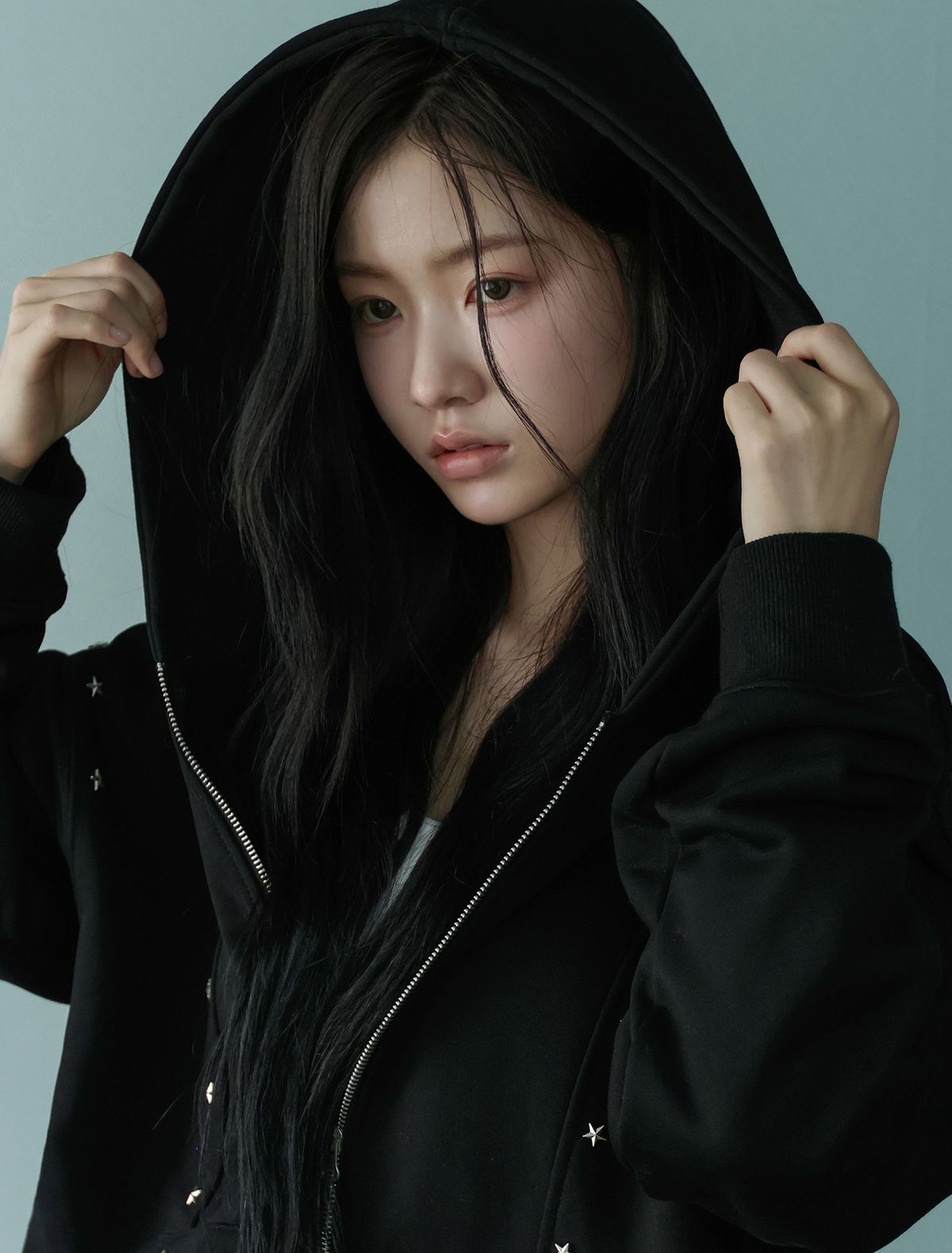 루프(LOOXP) 스타 리벳 절개라인 후드집업  블랙