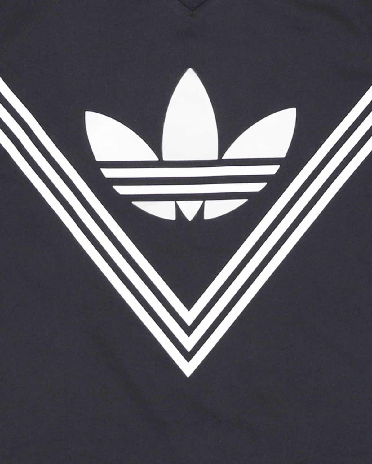 아디다스(ADIDAS) [BQ0952] 화이트 마운티니어링 로고 티셔츠 - 블랙 105