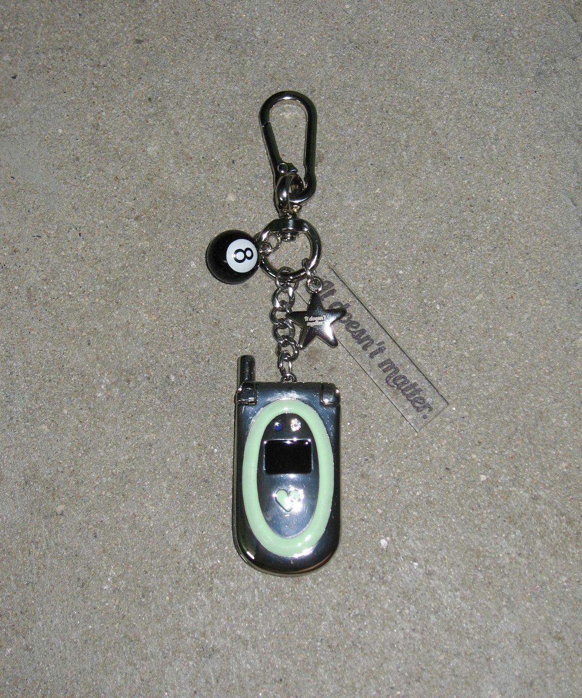 잇더즌매터(IT DOESN'T MATTER) Call me filp Keyring