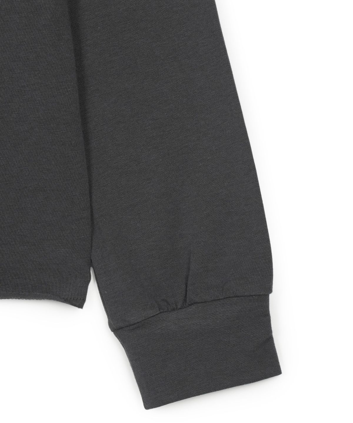 구보(GUVO) Off-Shoulder L/S Tee, Chacoal