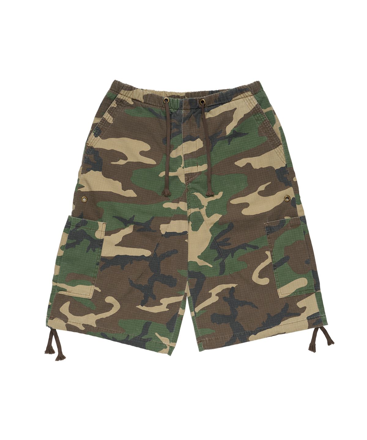 구보(GUVO) Washed cargo shorts, Camo