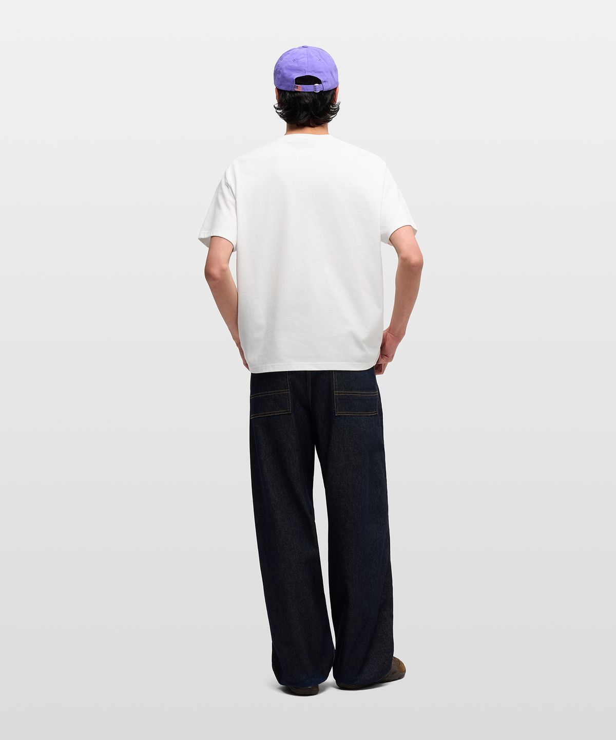 잔스포츠(JANSPORT) 베이직 로고 티셔츠 WHITE