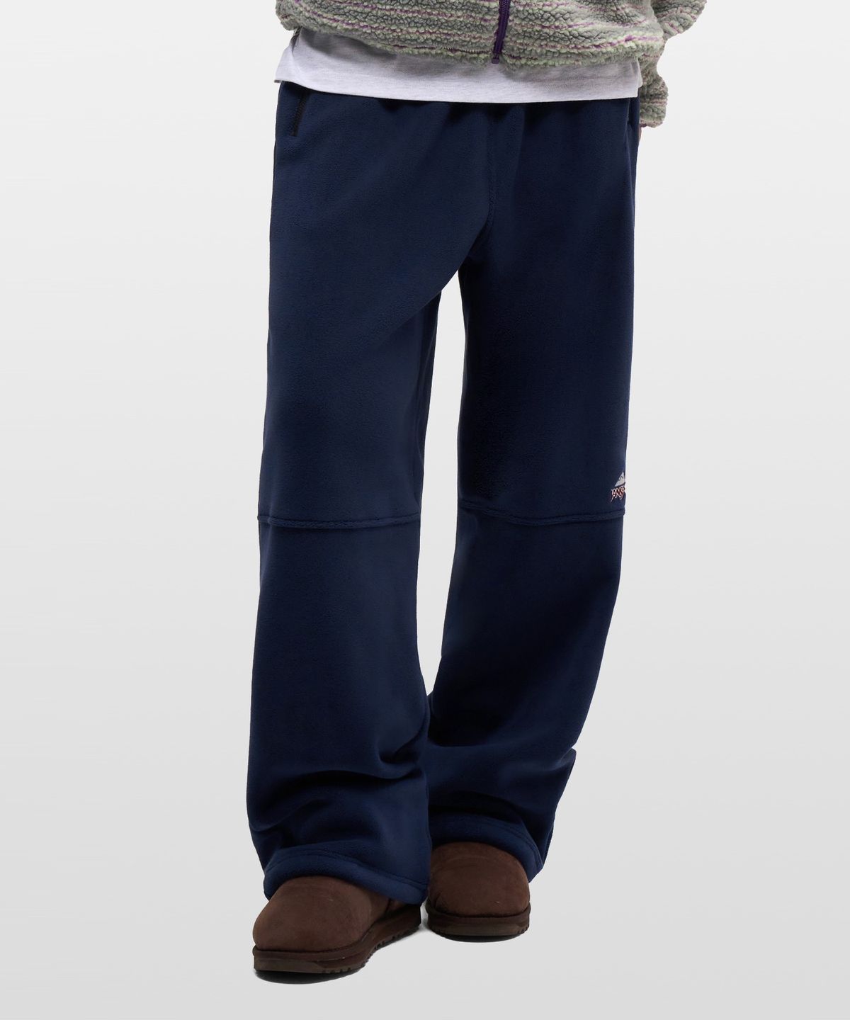 잔스포츠(JANSPORT) 로고 플리스 팬츠 NAVY