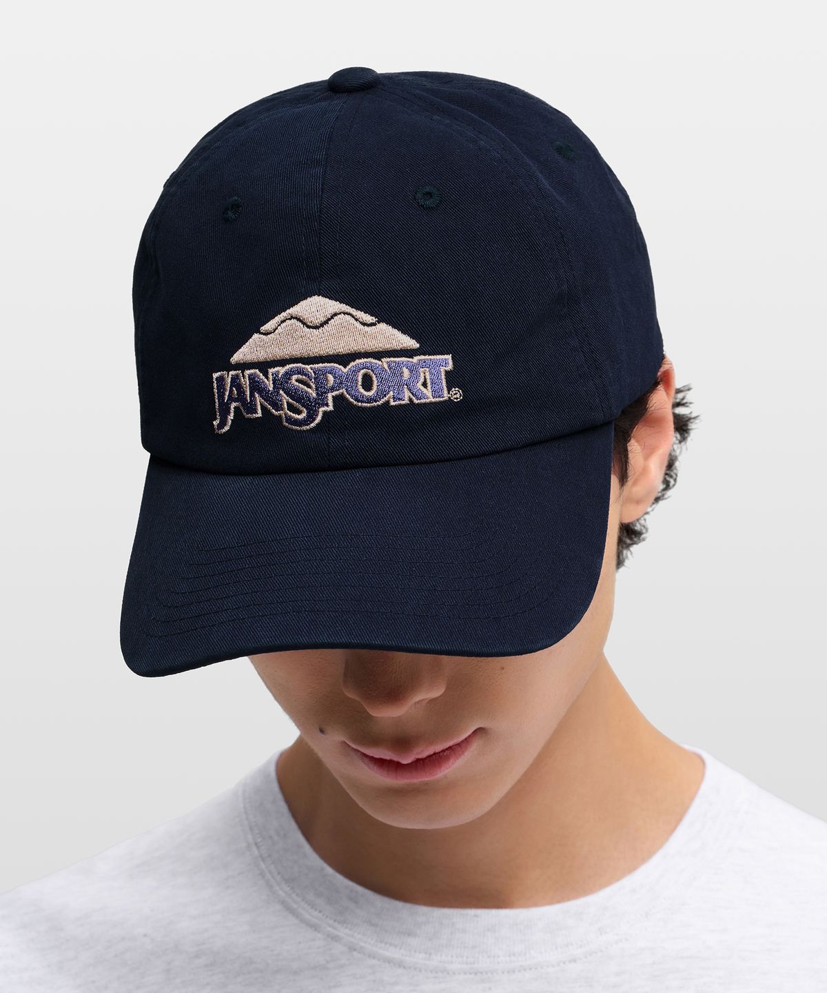 잔스포츠(JANSPORT) 리니어 로고 캡 NAVY