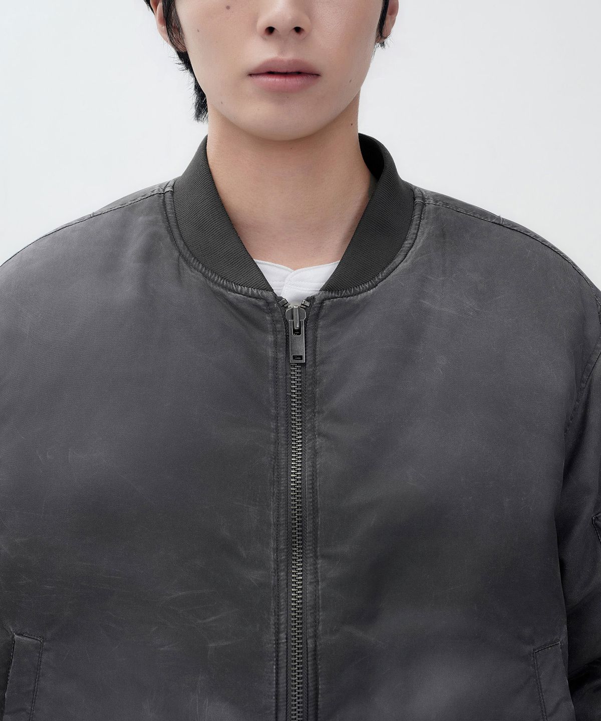 무신사 스탠다드(MUSINSA STANDARD) 피그먼트 MA-1 보머 재킷 [차콜 그레이]