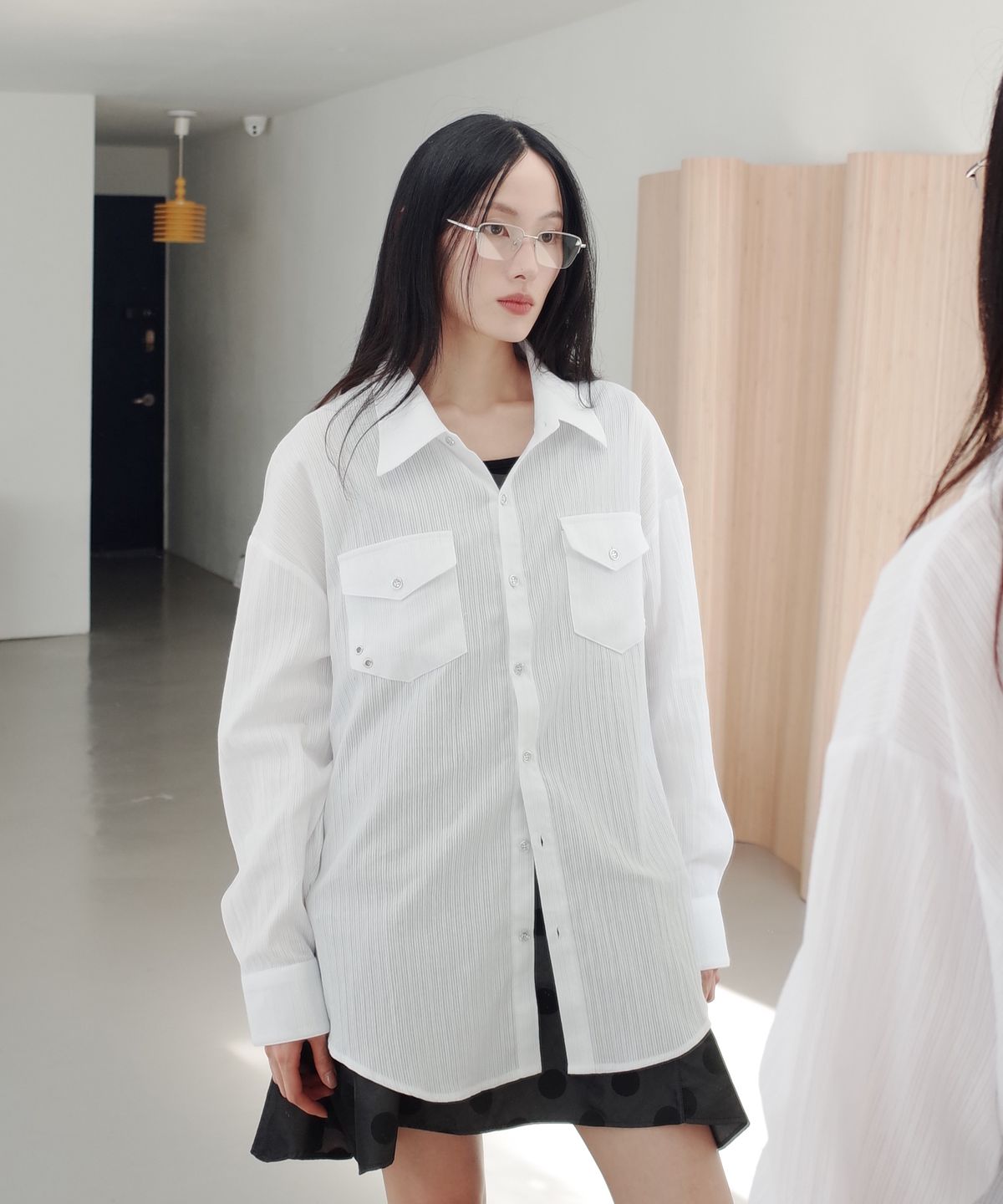 아이불(AYVUL) 자가드 스트라이프 오버사이즈 코튼 셔츠, 화이트