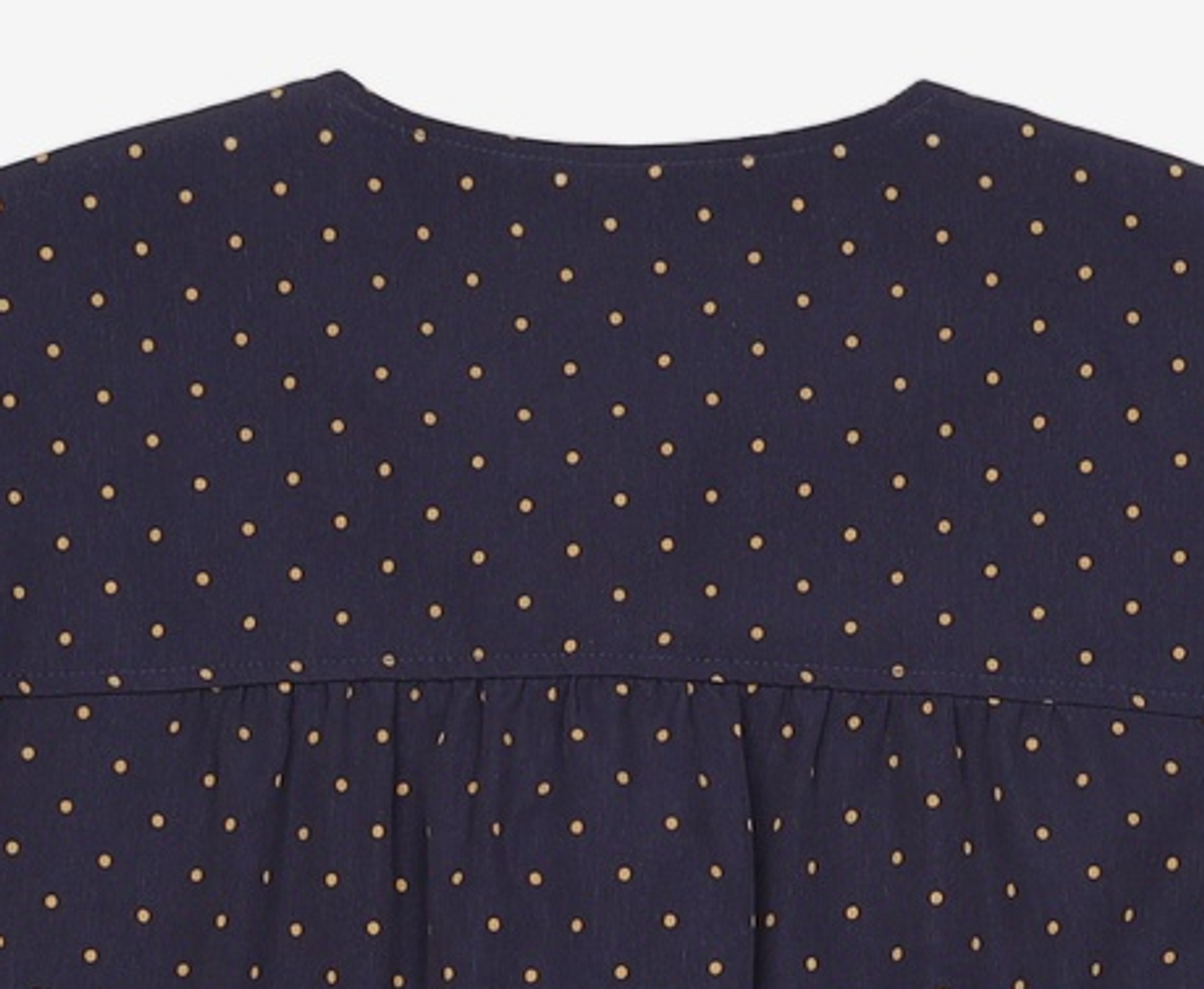닐바이피(NILBY P) 블라우스 FREE