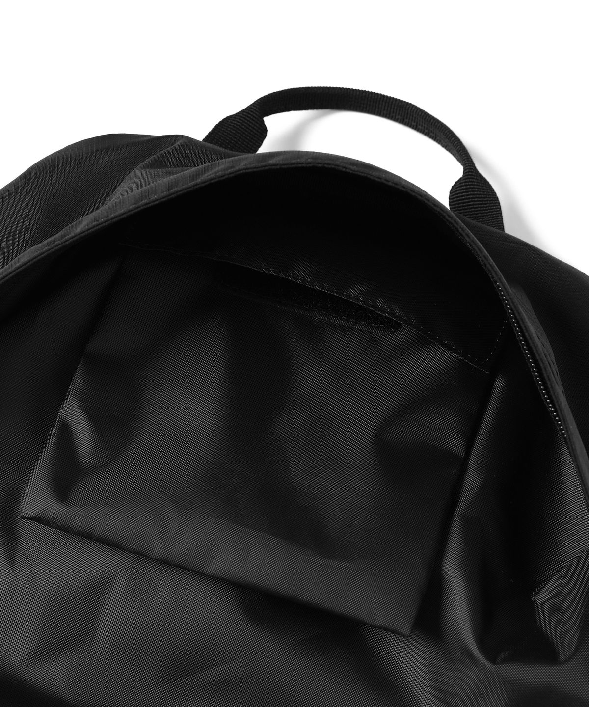 디스이즈네버댓(THISISNEVERTHAT) SP-Logo Field Backpack 28 Black