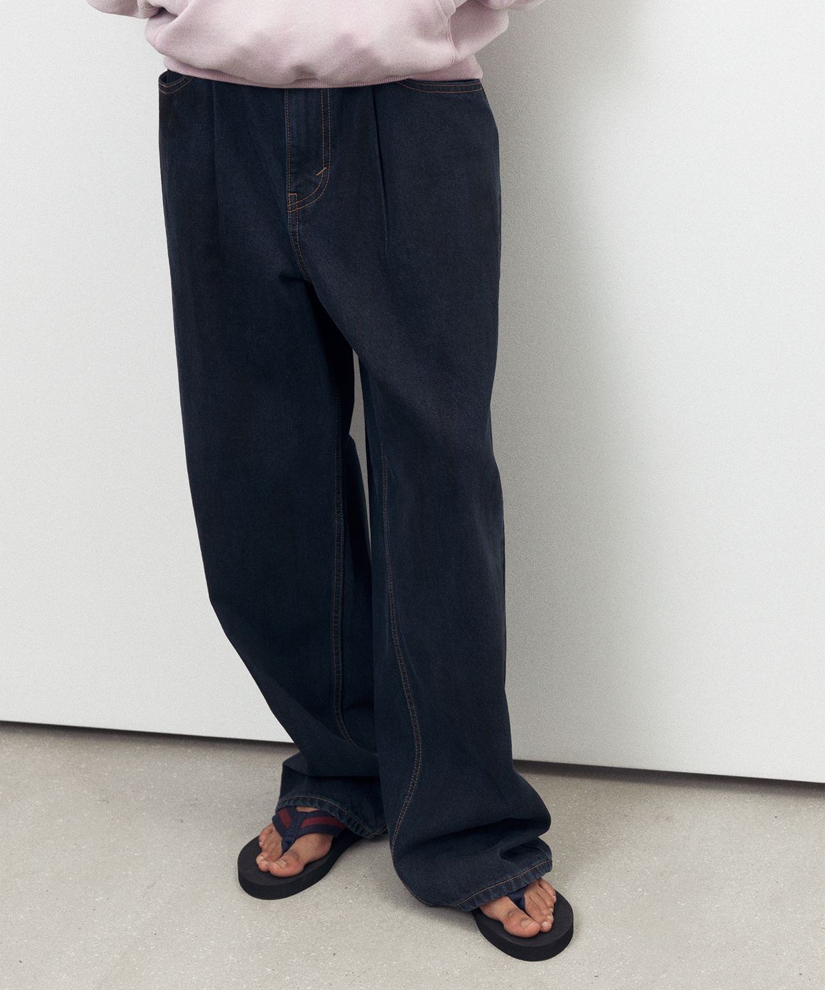디스이즈네버댓(THISISNEVERTHAT) Loose Jeans Dusty Navy