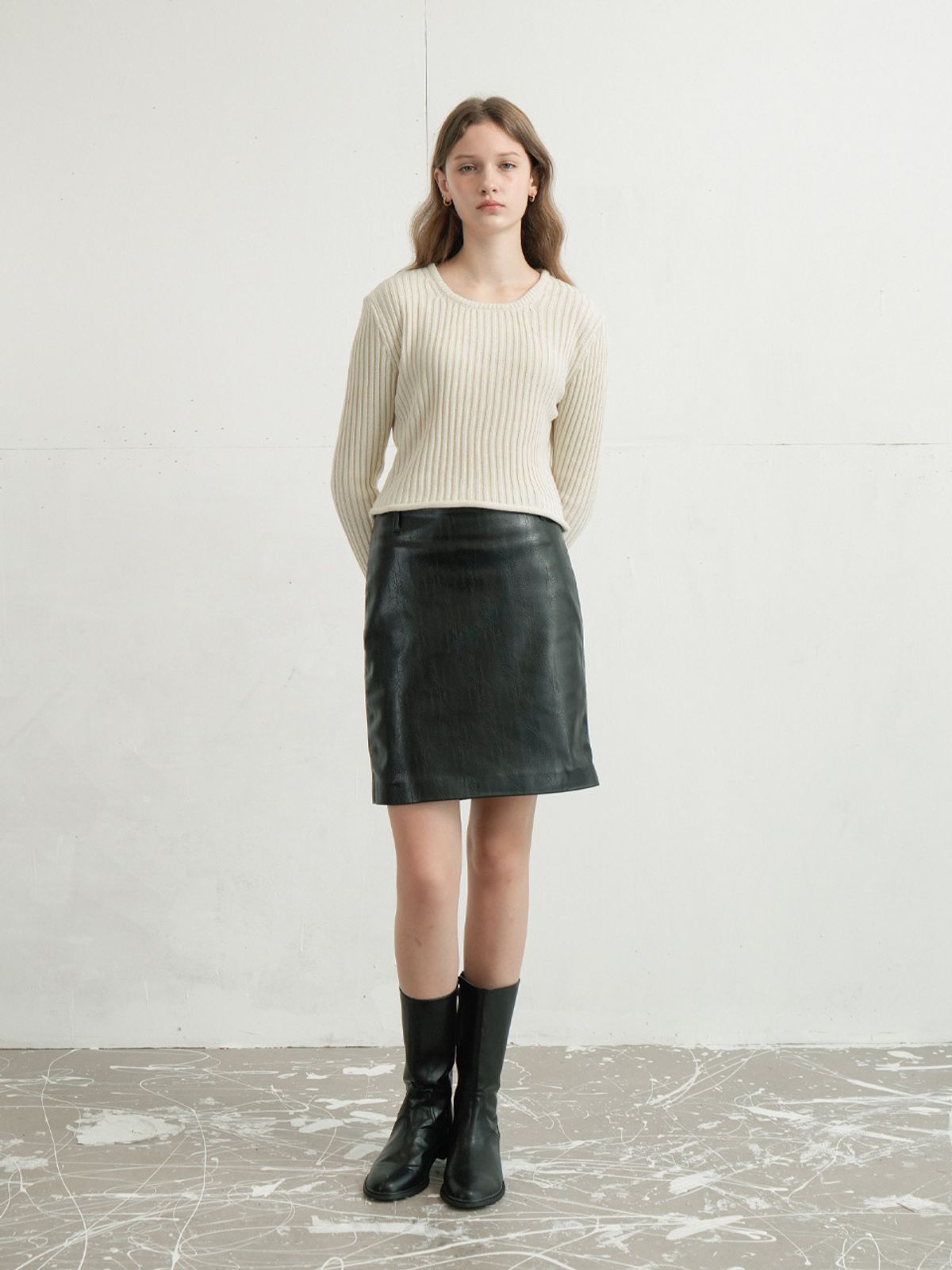 블레티(VLETI) Square Ribbed Slim Knit (Cream)