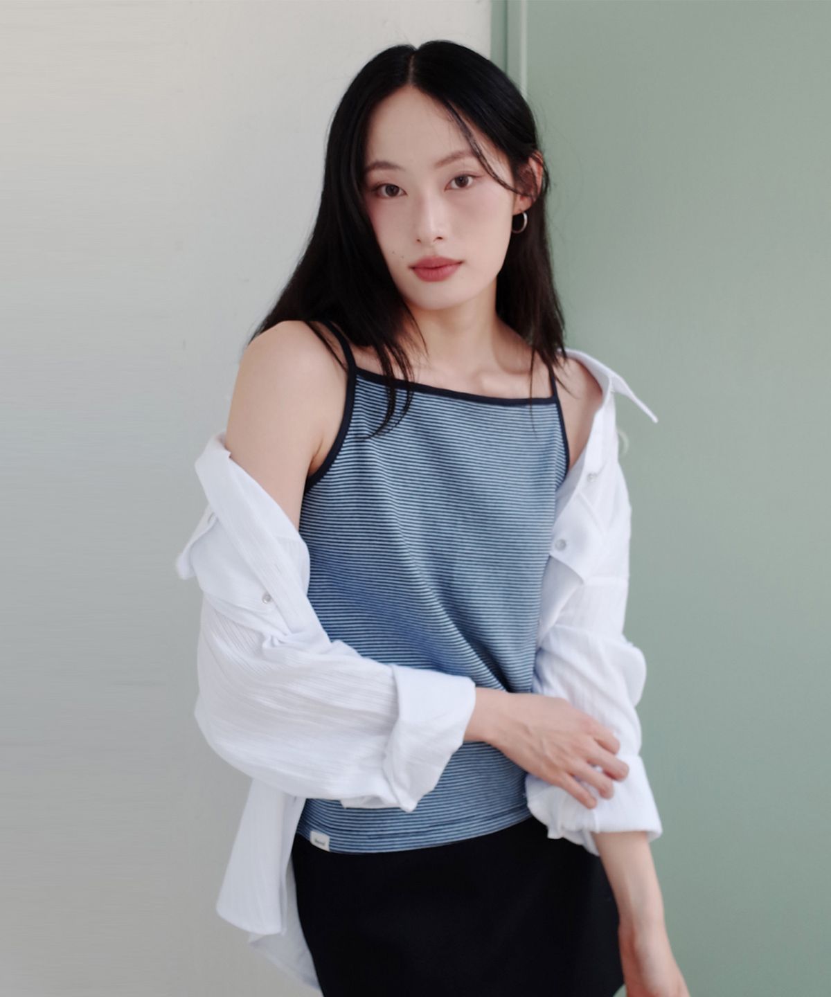 아이불(AYVUL) 스트라이프 스퀘어넥 캐미솔 끈나시, 블루