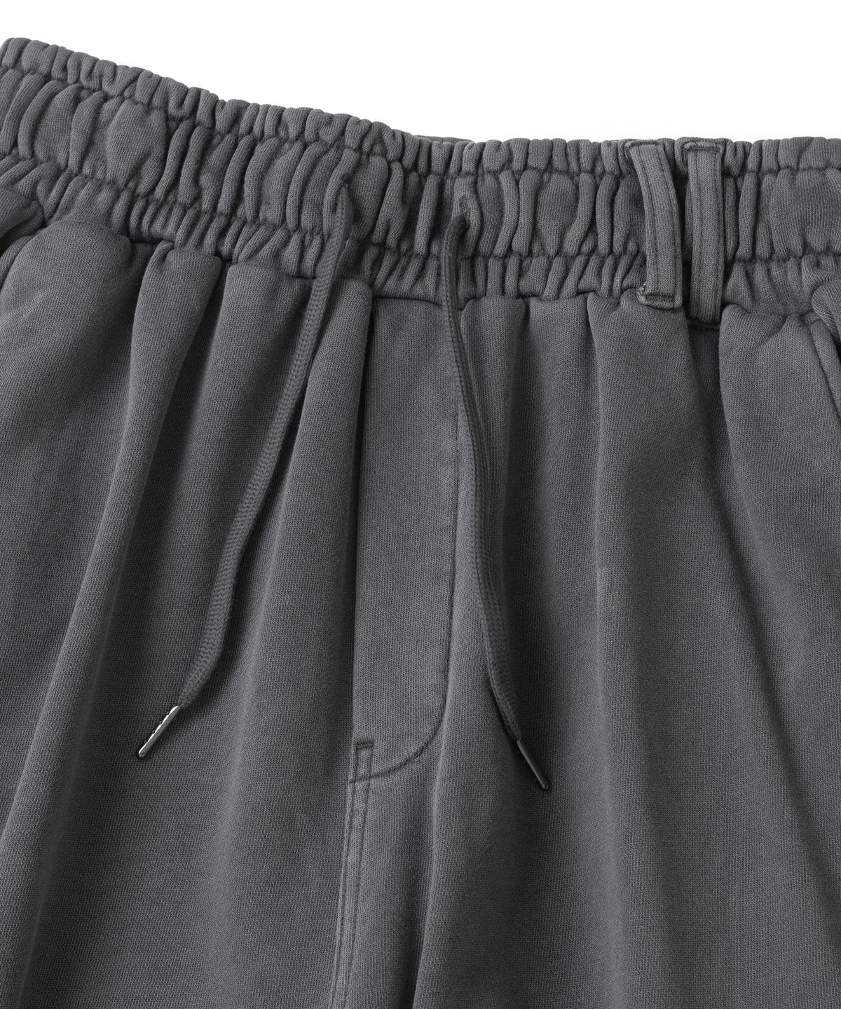 낫포너드(NOT4NERD) Diagonal Panel Dart Cargo Sweat Pants - Charcoal