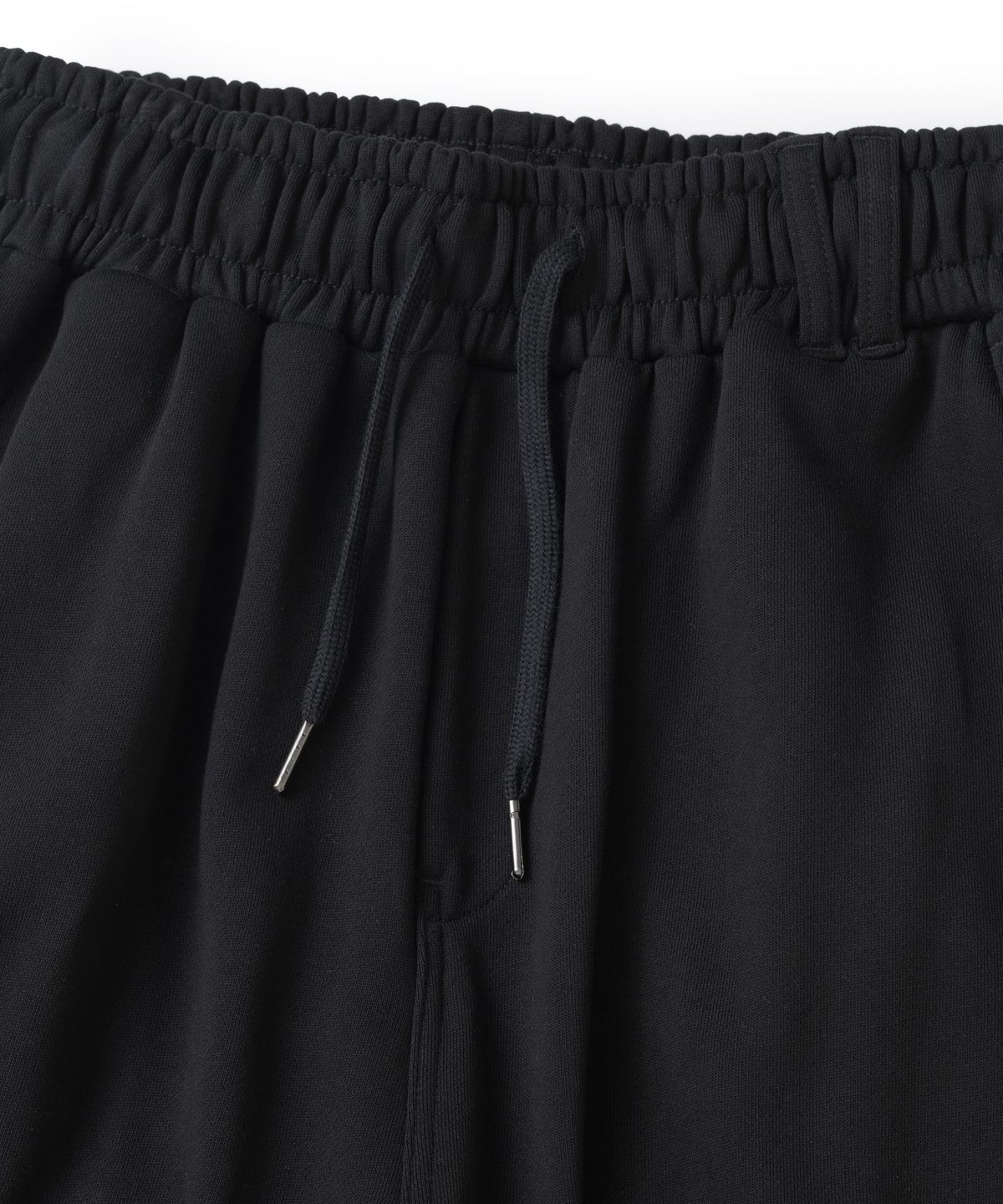 낫포너드(NOT4NERD) Diagonal Panel Dart Cargo Sweat Pants - Black