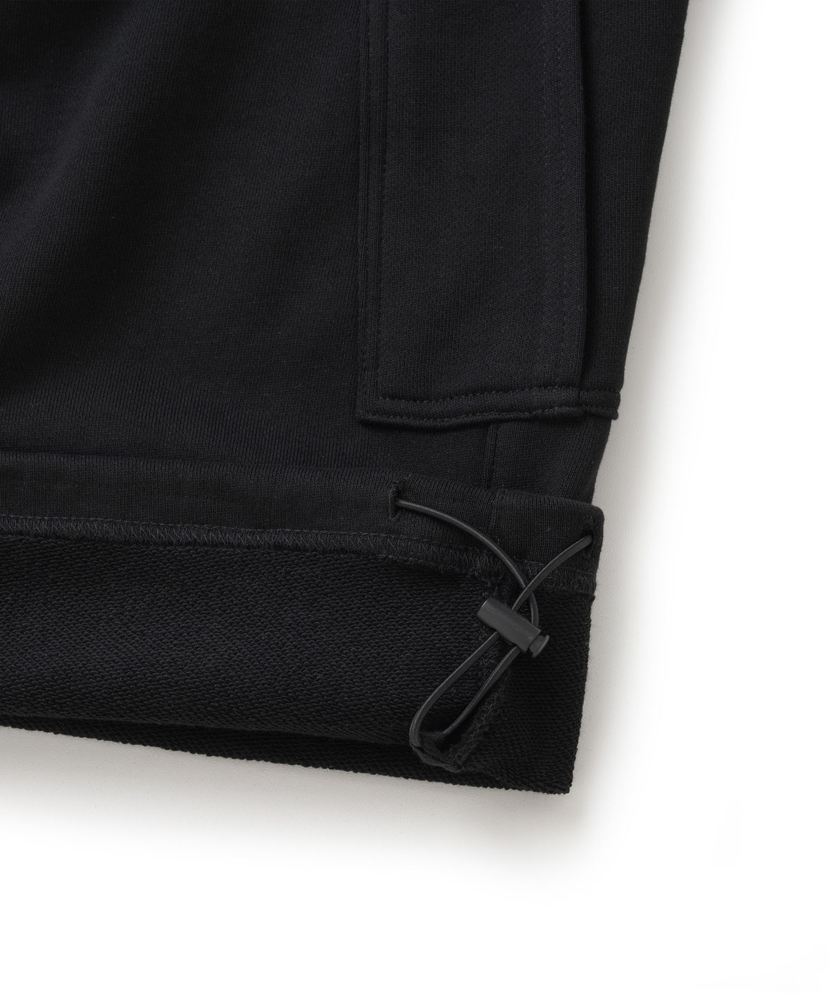 낫포너드(NOT4NERD) Diagonal Panel Dart Cargo Sweat Pants - Black